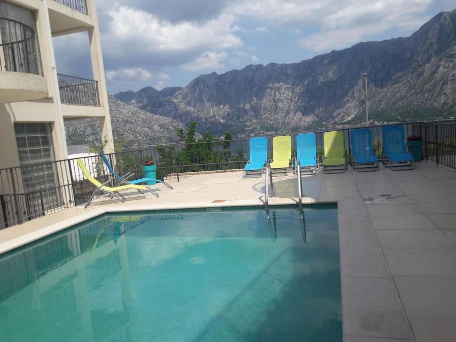 2Br Apartment With Pool Котор Екстер'єр фото