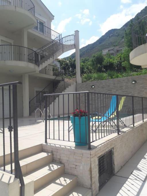 2Br Apartment With Pool Котор Екстер'єр фото