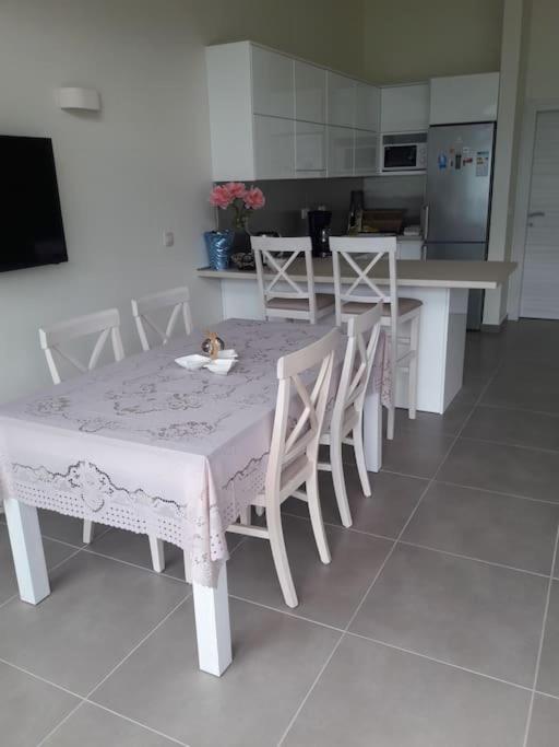2Br Apartment With Pool Котор Екстер'єр фото